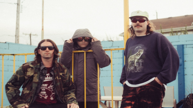 MONSTERWATCH with Perfect Buzz & Tiny Holograms