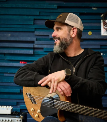 CHARLIE HUNTER TRIO (Early Show)