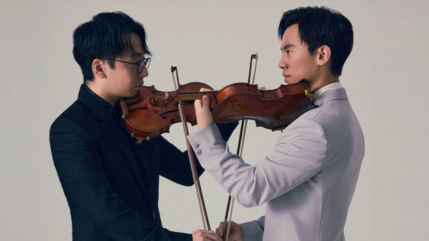 TwoSet Violin With The Atlanta Symphony Orchestra