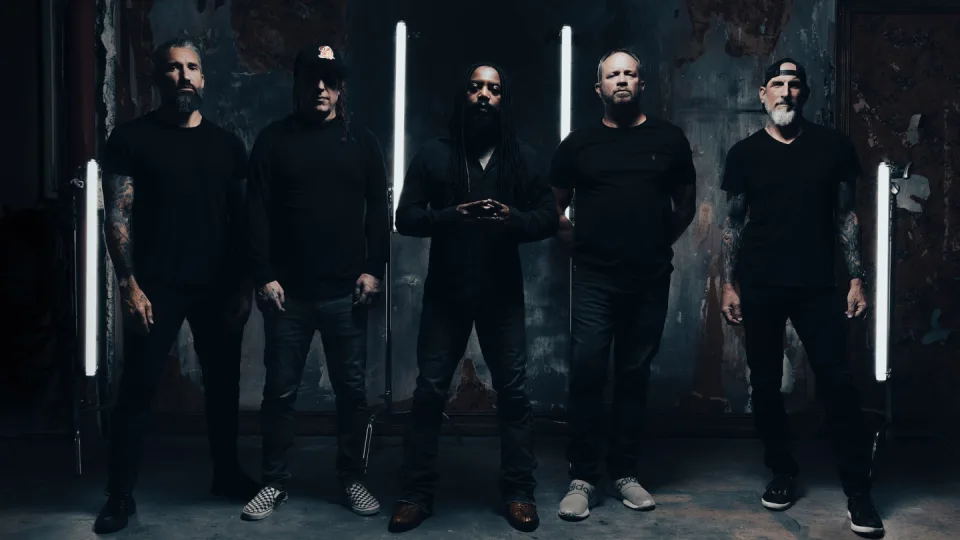 Sevendust w/ Snot