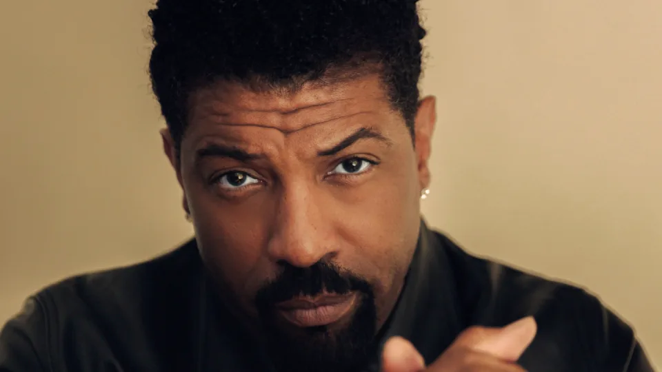 Right After You Left hosted by Deon Cole - Vinyl Room @ the Palladium