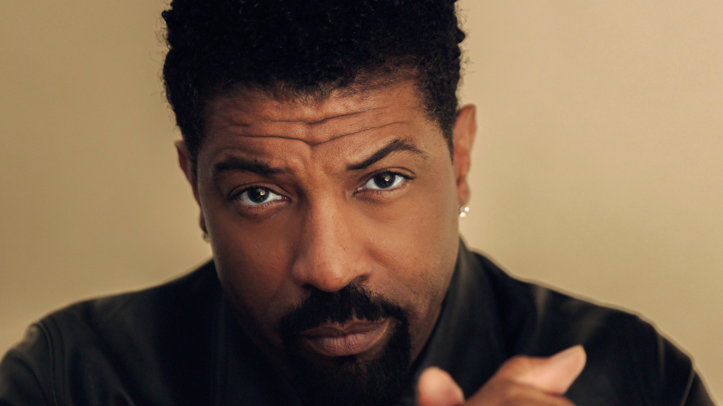 Deon Cole Live