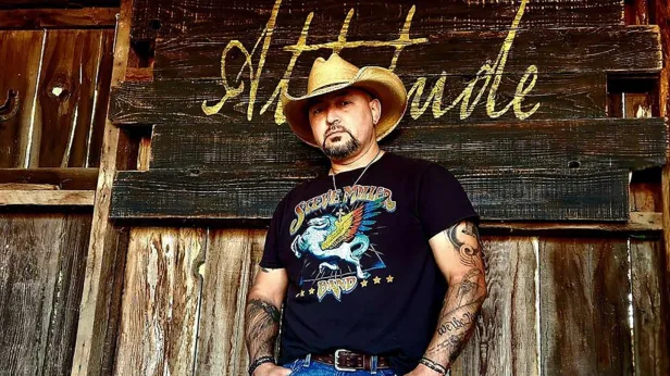 Dirt Road - The Jason Aldean Experience