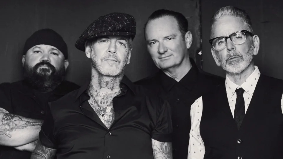 Social Distortion