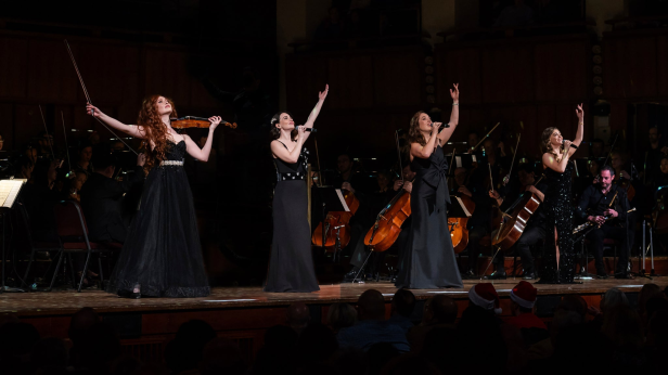 Celtic Woman Christmas Symphony