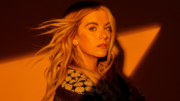 Lindsay Ell - The Fence Sitter Tour
