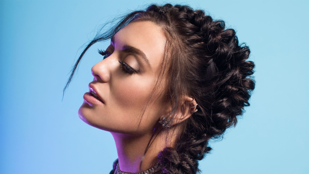 Janine – PAIN AND PARADISE TOUR