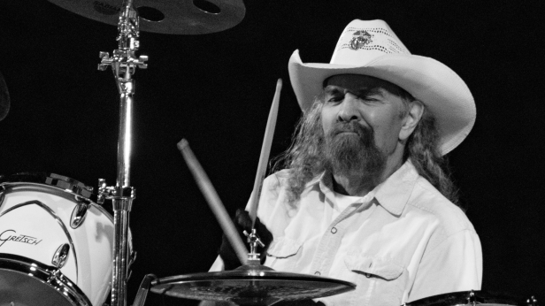 THE ARTIMUS PYLE BAND - HONORING RONNIE VAN ZANT'S LYNYRD SKYNYRD