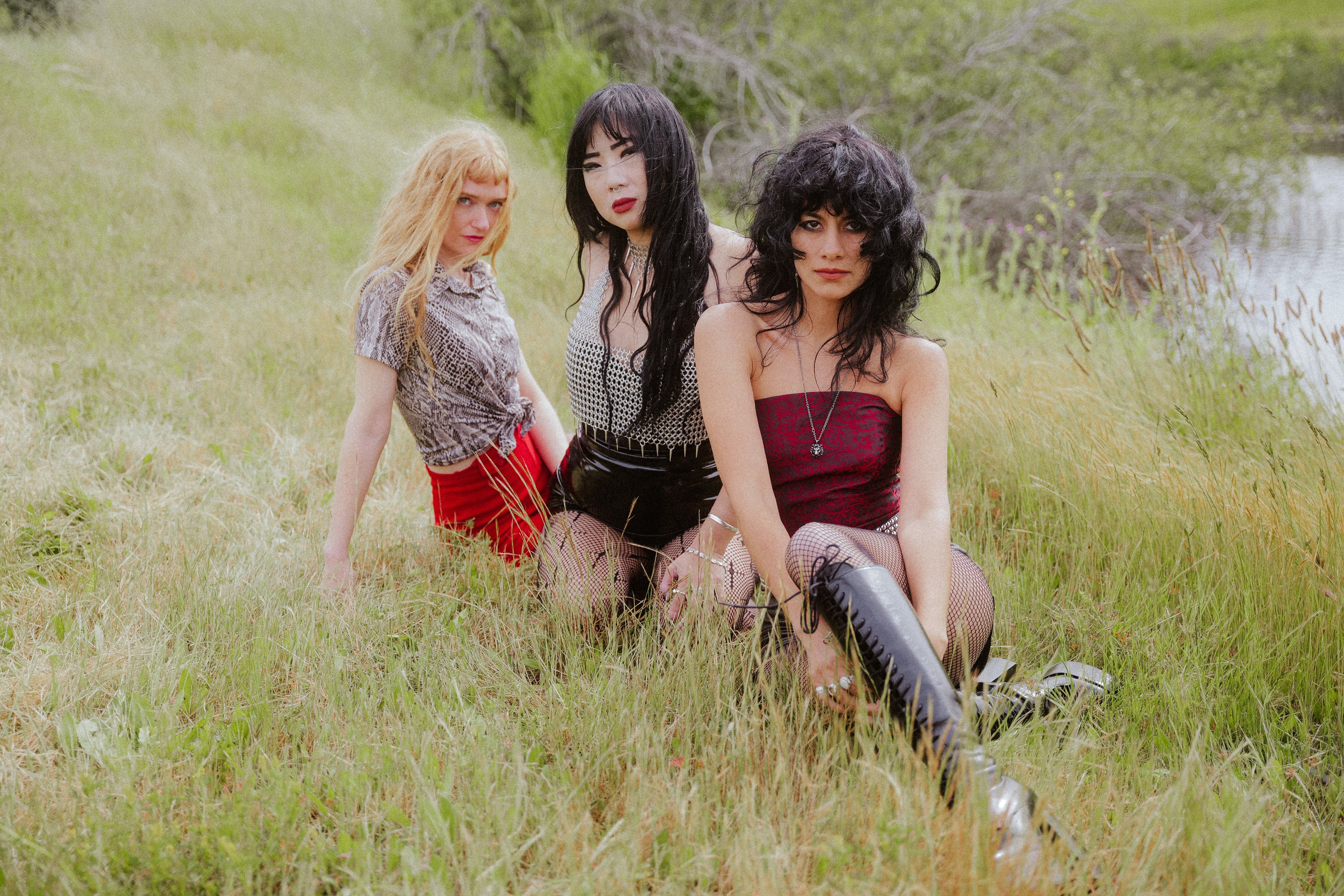 (((folkYEAH!))) Presents - L.A. Witch w/ chokecherry