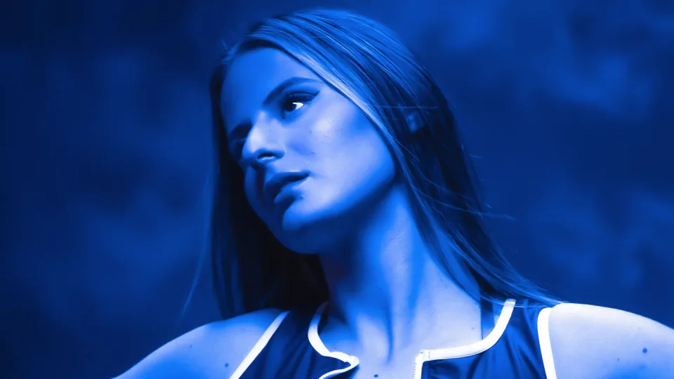 Natalie Jane: the world i didn't want world tour Moved To Troubadour