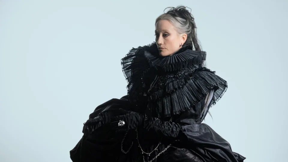 Hayla: Dark Tour