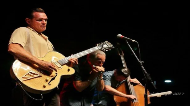 Doug Deming & the Jewel Tones