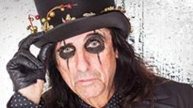 Alice Cooper's Christmas Pudding
