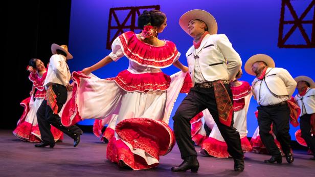Bailadores de Bronce - Echoes of Mexico: Rhythms from the South