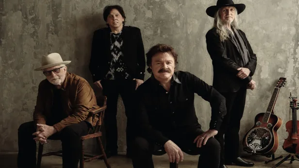The Doobie Brothers: Walk This Road Tour