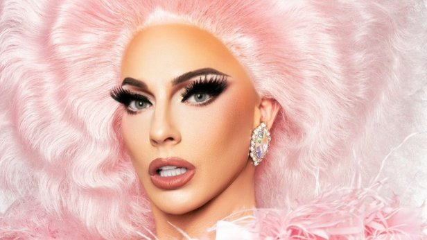 Alyssa Edwards - A Very Mary Christmas (Fully Seated)