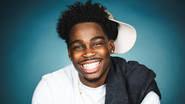 Kam Patterson: Kam Goes To College