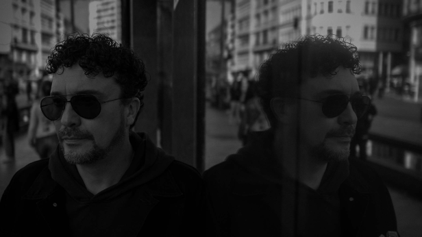 Andres Cepeda - BOGOTA LA GIRA