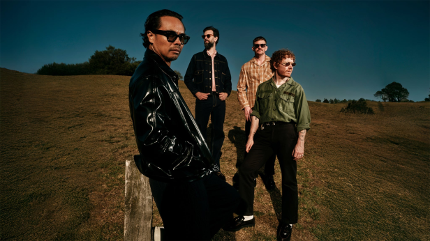 The Temper Trap Live