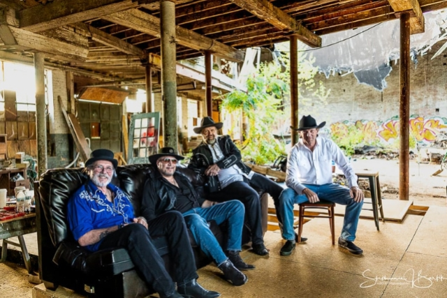 WailOn – A Tribute to Outlaw Country