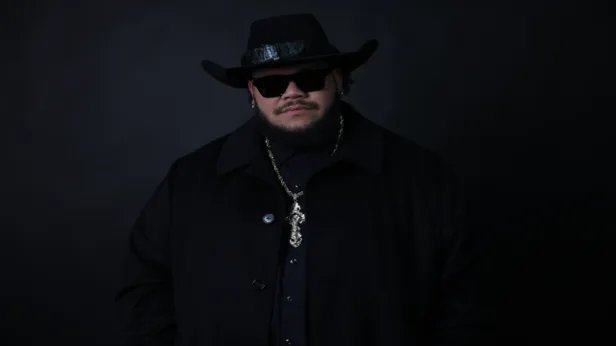 Josh Tatofi - Looking For Love Tour