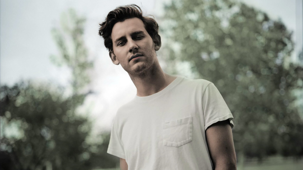 Thomas Csorba & Friends: A Valentine's Revue