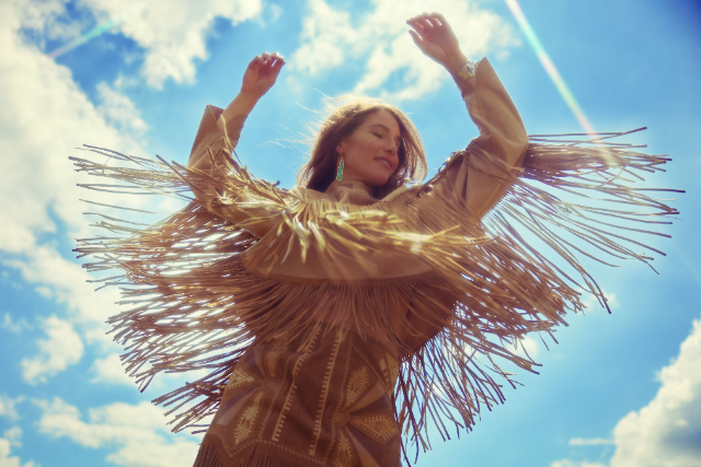 Caroline Jones - Good Omen Tour