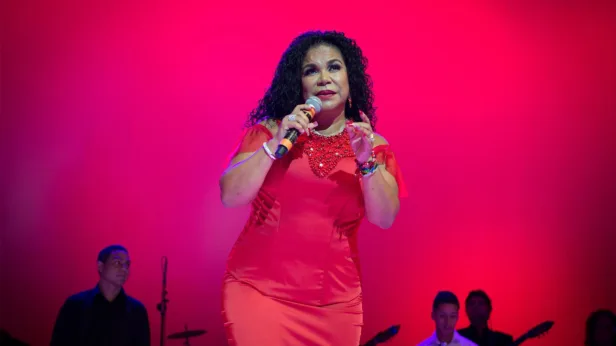 Eva Ayllon with special guest Daniela Darcourt