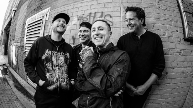 ALT98.7'S Summer Pool Party with Yellowcard - 21+