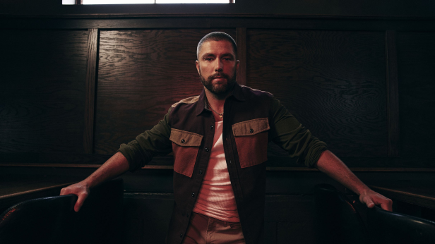 Chris Lane Ticket + Hotel Deals