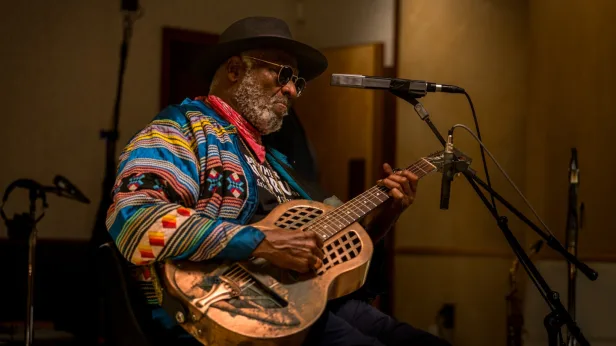 Taj Mahal & The Phantom Blues Band