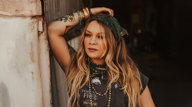 Ashland Craft: The Dive Bar Beauty Queen Headlining Tour