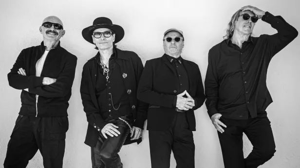 BEAT: Belew/Vai/Levin/Bozzio Performing the Music of KING CRIMSON