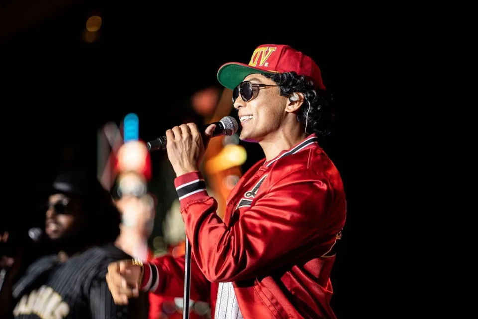 24K Magic - Bruno Mars Tribute Band