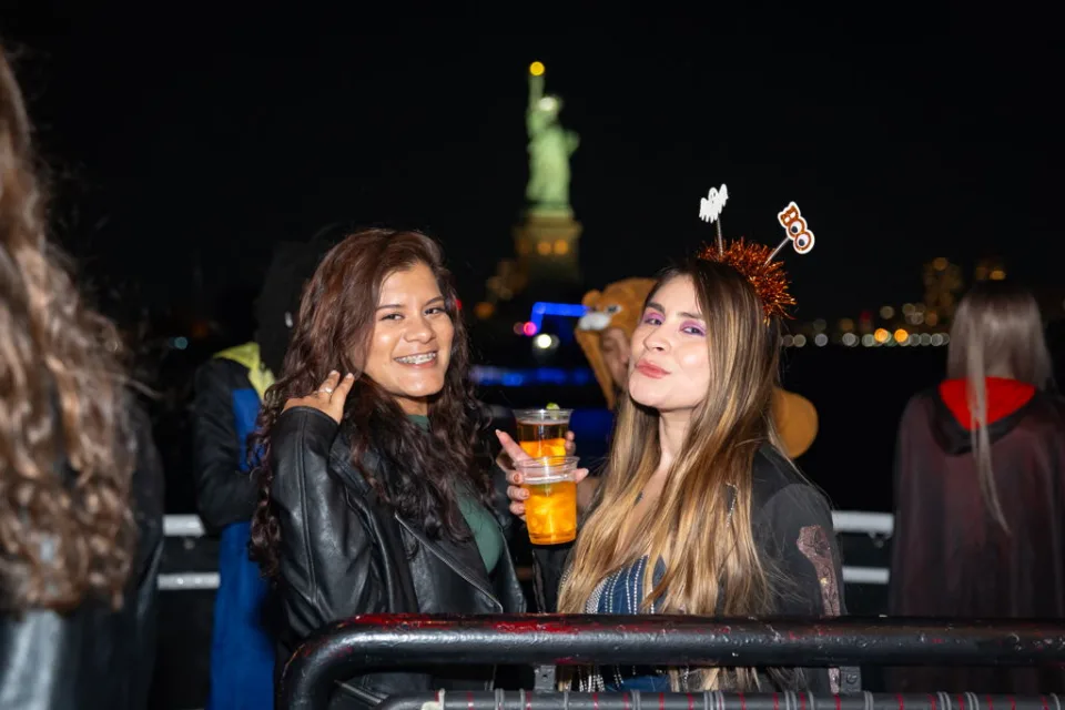 Blood Moon Halloween Saturday Night Party Cruise NYC | Jewel Yach